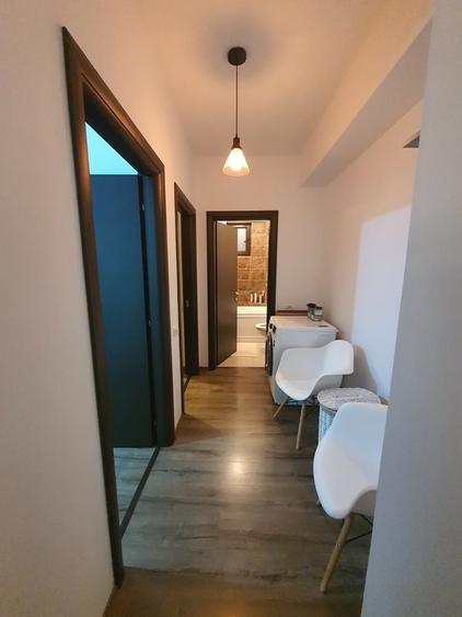 Apartament cu 2 camere decomandat în Palazu Mare