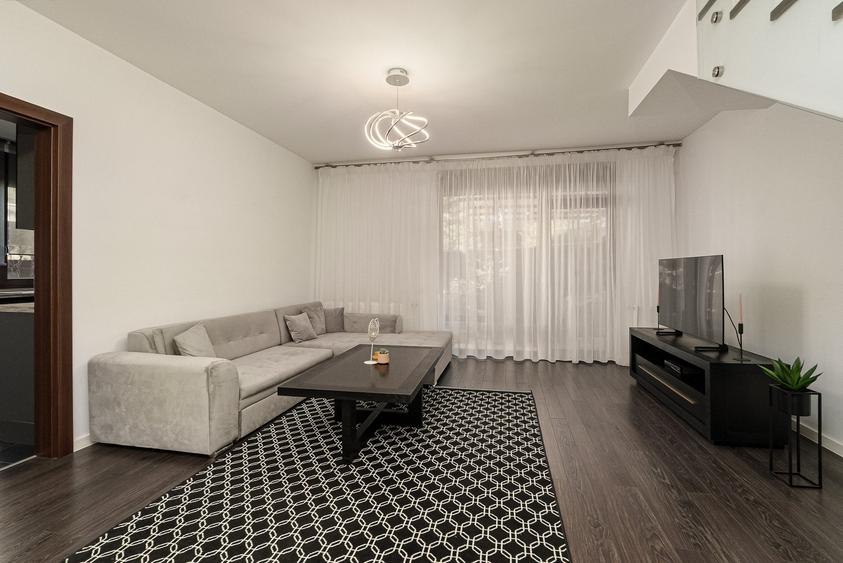 Duplex cu 4 camere cu Canalizare în Pipera