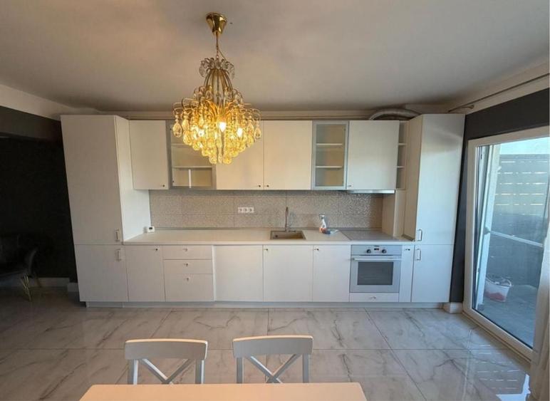 Apartament cu 3 camere decomandat în Baciu