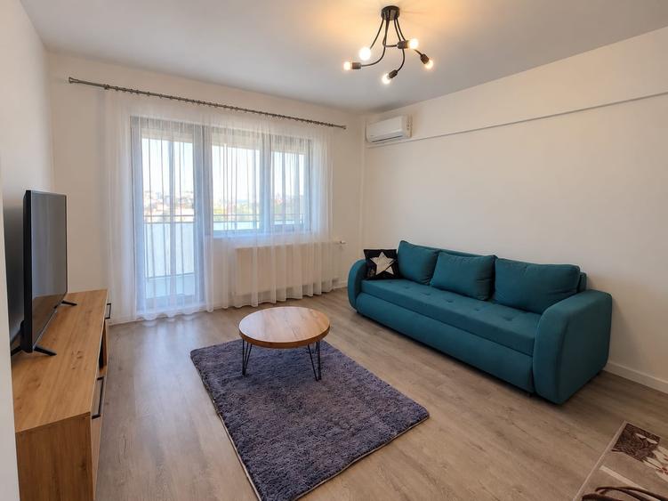 Apartament cu 2 camere decomandat în Parcul Carol