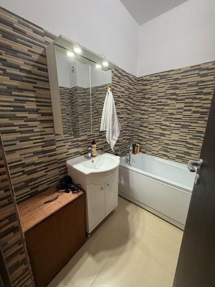 Apartament cu 2 camere decomandat în Lujerului