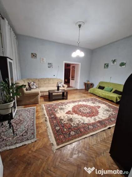 Apartament cu 2 camere semidecomandat în Ultracentral