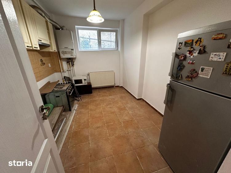 Apartament cu 3 camere decomandat în Chiajna