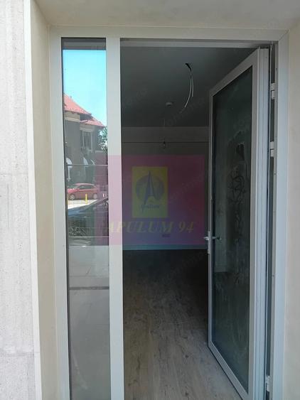 Apartament cu 4 camere decomandat în Armeneasca