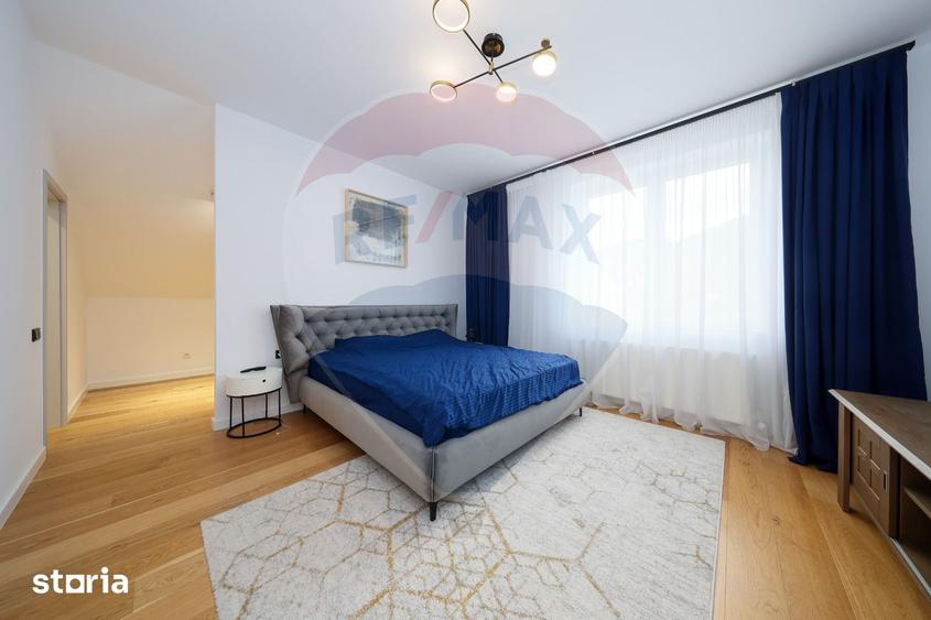 Casă cu 5 camere cu Teren 577 Mp în Bunloc