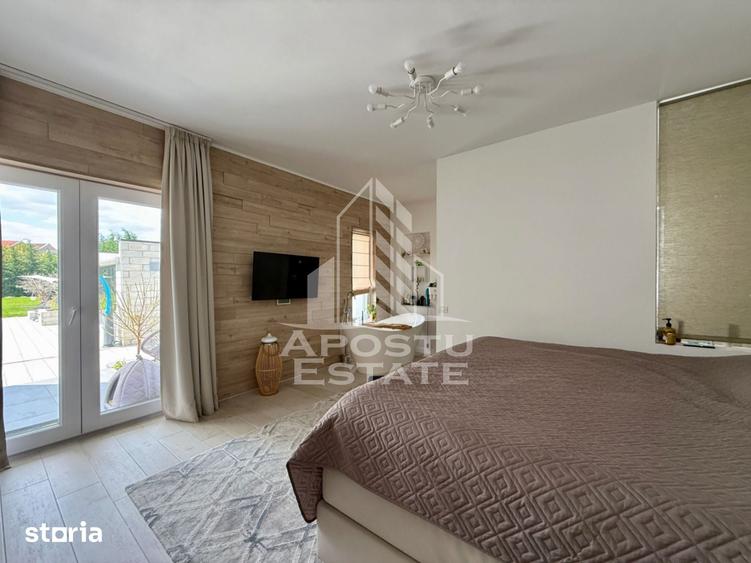 Casă cu 4 camere cu Teren 1124 Mp în Baba-Dochia