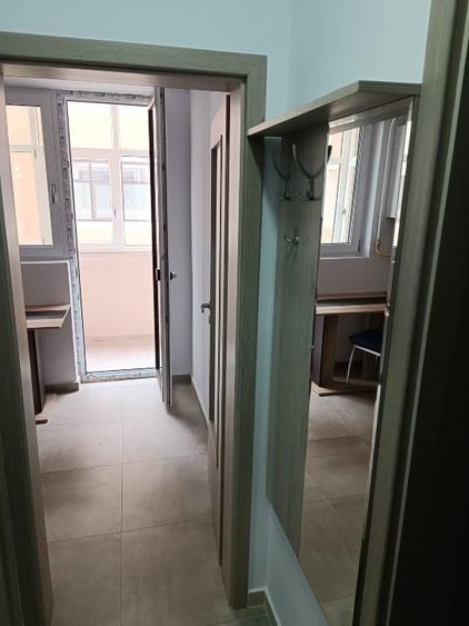 Garsonieră decomandată, mobilată în Valea Adâncă
