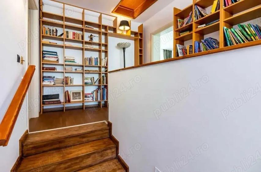 Casă cu 5 camere în Central