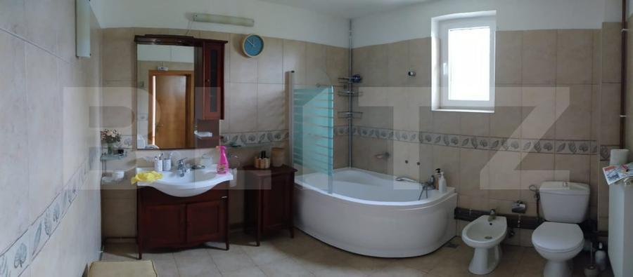Casă individuală cu 4 camere cu Teren 1500 Mp în Malu Mare