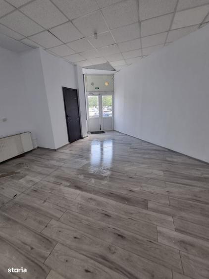 Spațiu comercial, de 40 mp, în Central