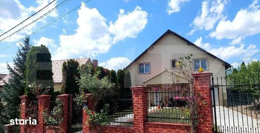 Casă cu 4 camere cu Teren 485 Mp în Corunca