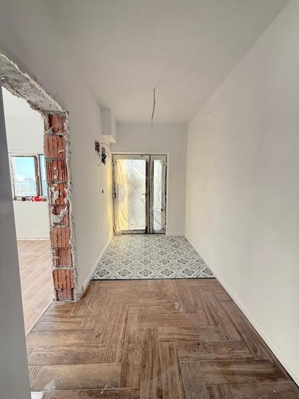 Duplex cu 4 camere cu Teren 250 Mp în Sânandrei