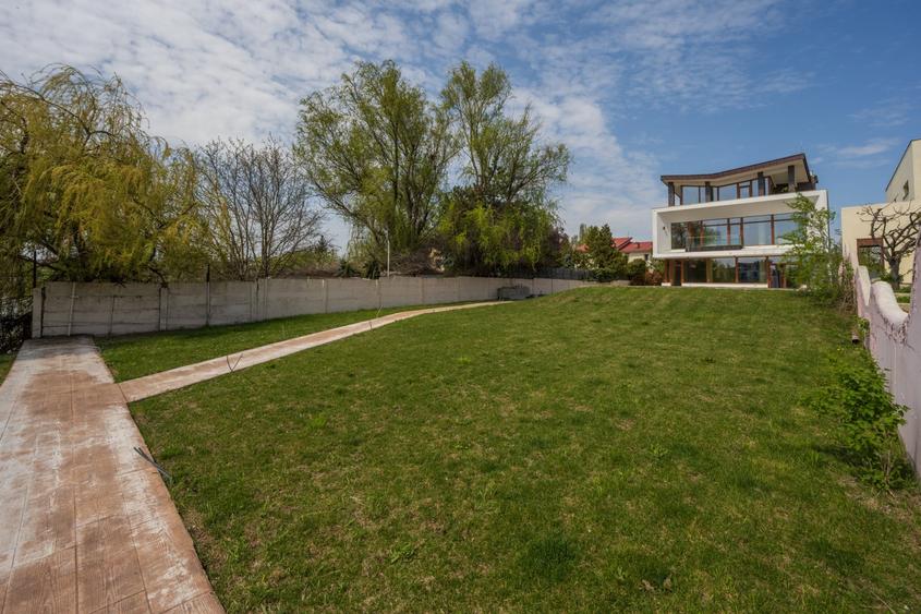Casă individuală cu 7 camere cu Piscina în Mogoșoaia