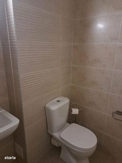 Apartament cu 3 camere decomandat în Albert