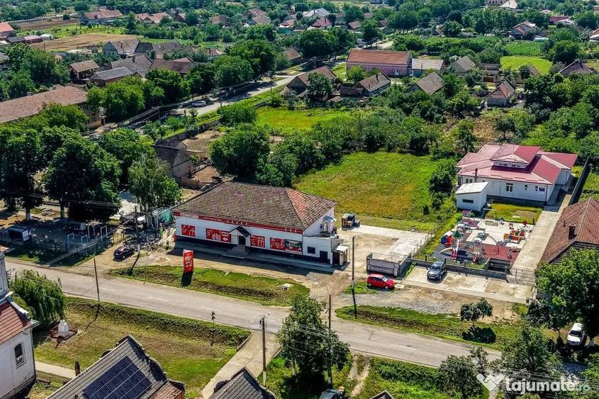 Spațiu comercial, de 274 mp, în Secusigiu