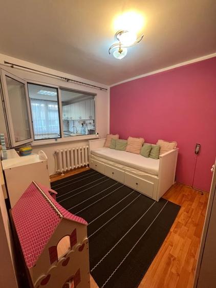 Apartament cu 3 camere decomandat, mobilat în Bogdan Vodă