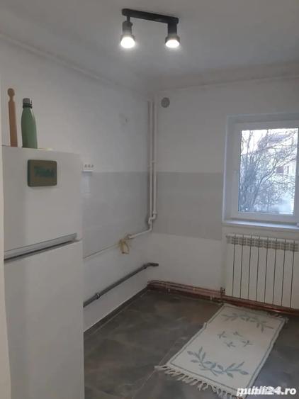 1 cam dec etaj intermediar centrala proprie zona Sagului - 4