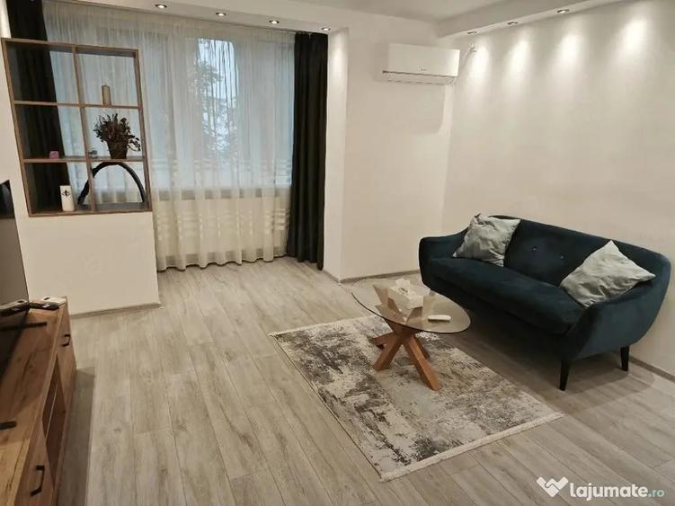 Apartament cu 2 camere decomandat în Amzei