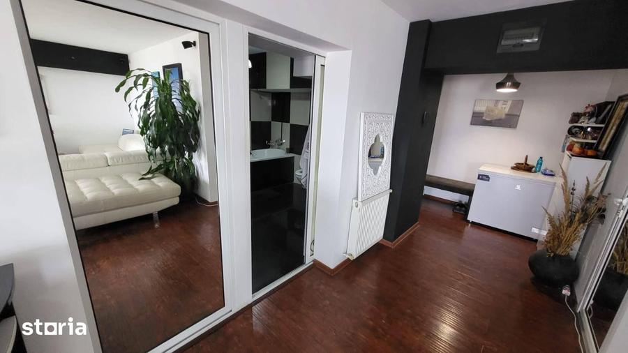 Apartament cu 3 camere în Ultracentral