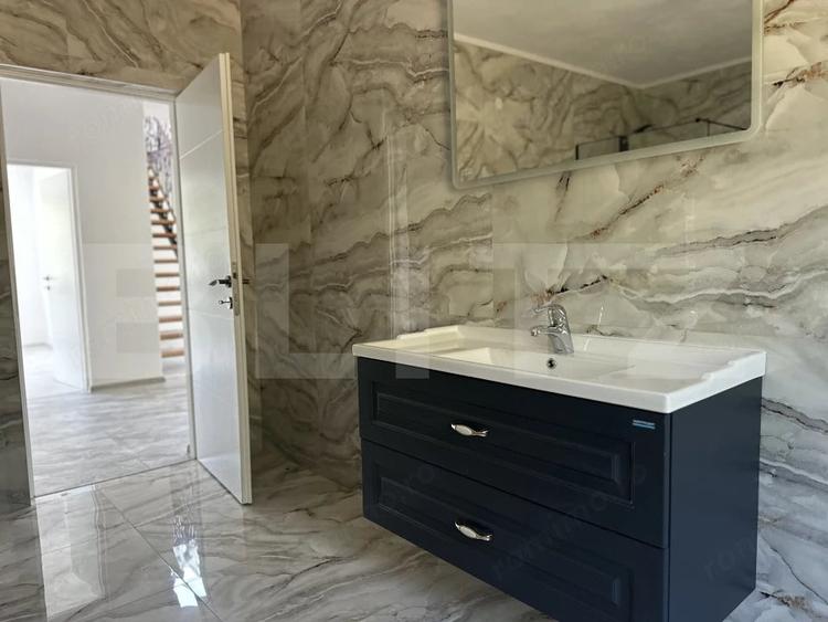 Casă cu Teren 3200 Mp în Luncoiu de Sus