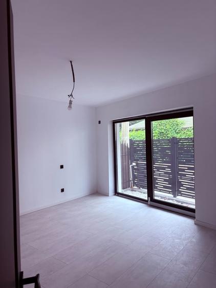 Casă cu 4 camere cu Teren 174 Mp în Central