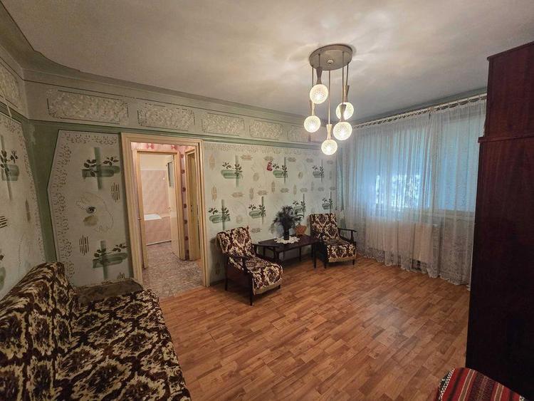 Apartament cu 2 camere semidecomandat în Independenței