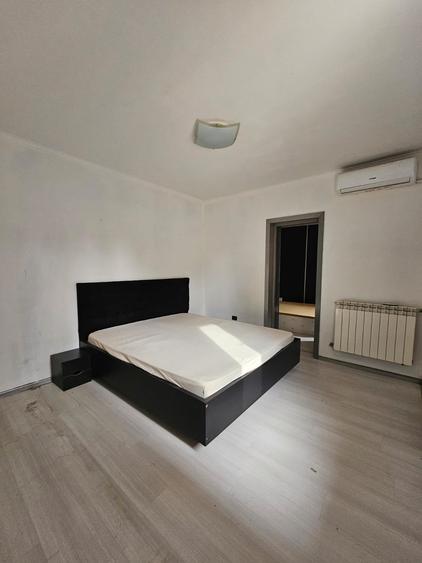 Casă individuală cu 3 camere cu Teren 300 Mp în Km 4-5