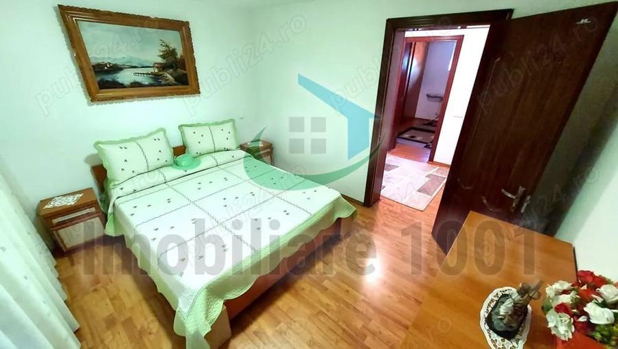 Casă cu 6 camere cu Teren 1061 Mp în Săcălășeni