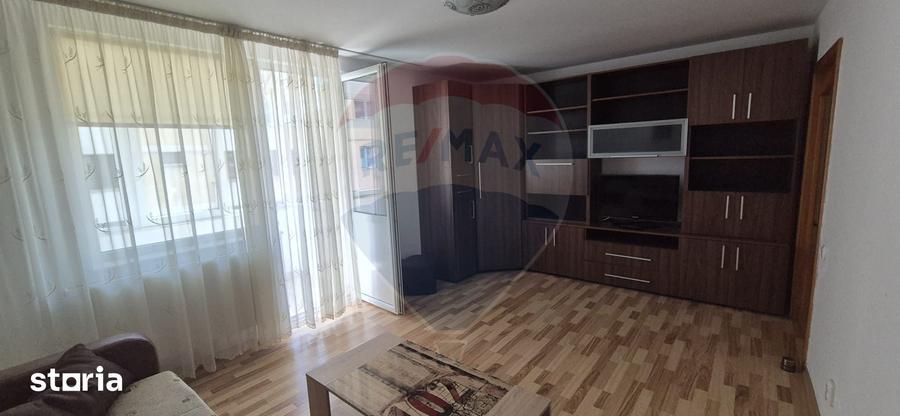 Apartament cu 2 camere decomandat, mobilat în Central