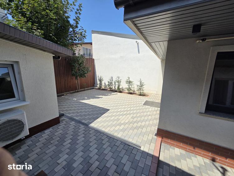 Casă cu 5 camere cu Teren 286 Mp în 1 Mai