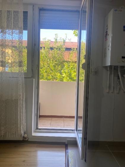 Apartament cu 2 camere decomandat, mobilat în Berceni