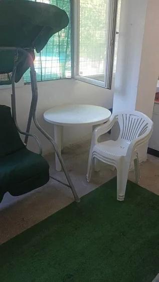 Garsonieră decomandată în Titan