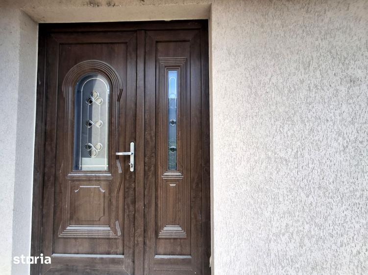 Casă cu 5 camere cu Teren 259 Mp în Brestei