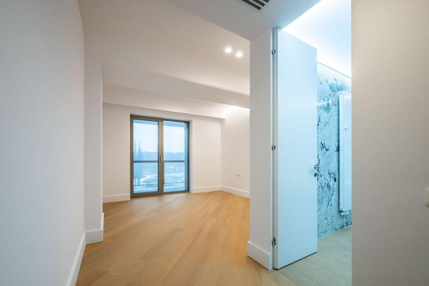 Apartament cu 3 camere decomandat în Pipera