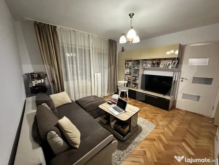 Apartament cu 2 camere semidecomandat în Ultracentral