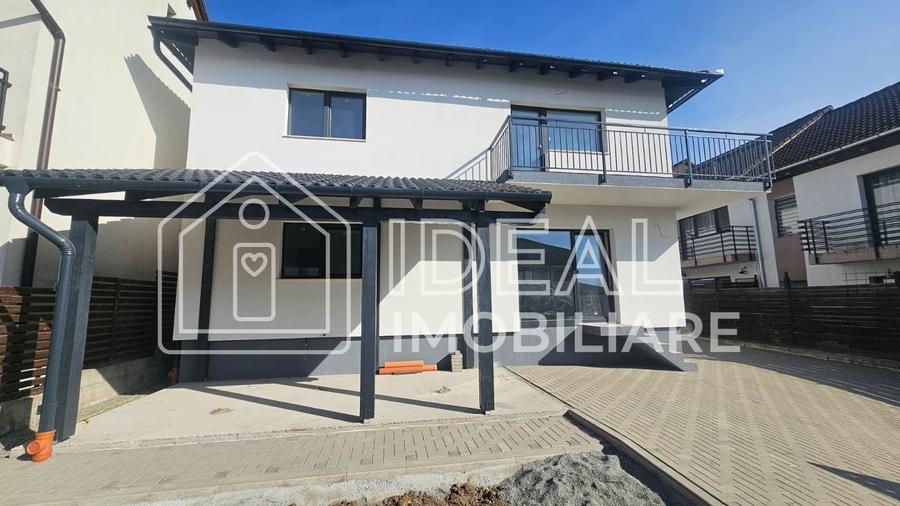 Duplex cu 4 camere cu Canalizare în Arhitecților - Calea Cisnădiei