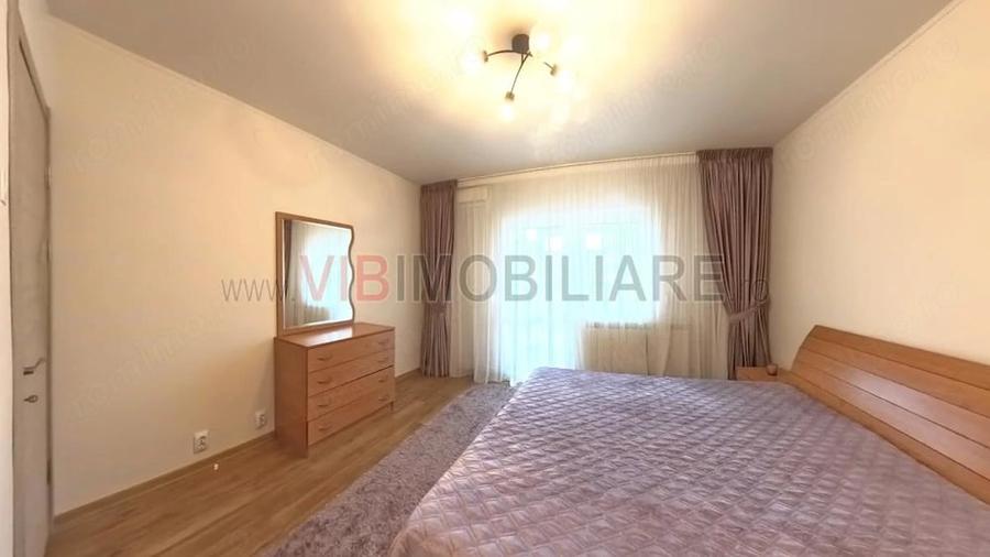 Apartament cu 3 camere decomandat în Vitan