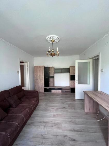 Apartament cu 2 camere semidecomandat în Tătărași