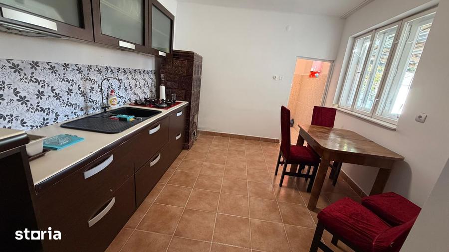 Casă cu 3 camere cu Teren 266 Mp în Central