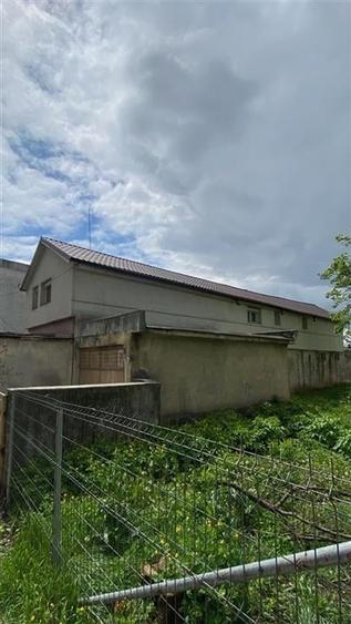 Casă individuală cu 7 camere cu Canalizare în 9 Mai