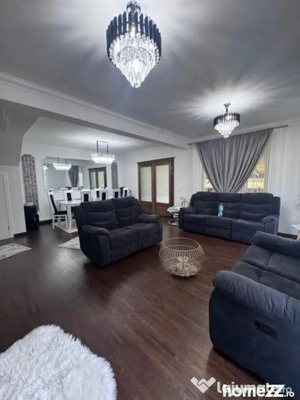 Casă cu 7 camere cu Teren 250 Mp în Rădăuți