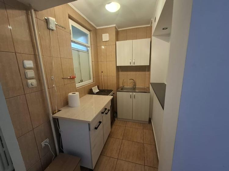 Apartament decomandat în Drumul Taberei