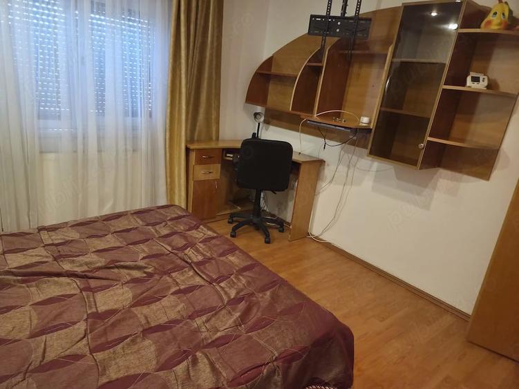 Apartament cu 3 camere decomandat în Steaua