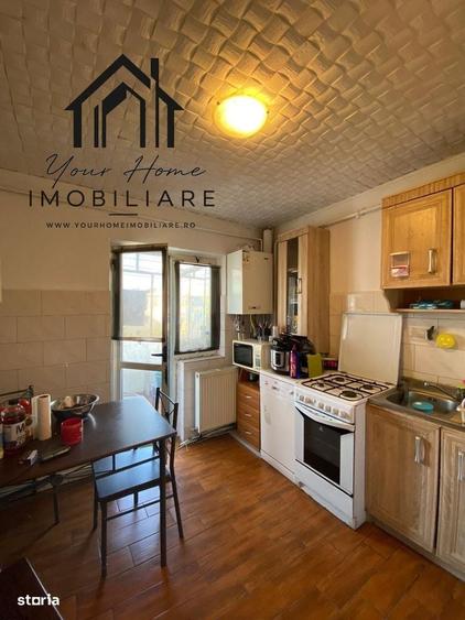 Apartament cu 3 camere decomandat în Rovine