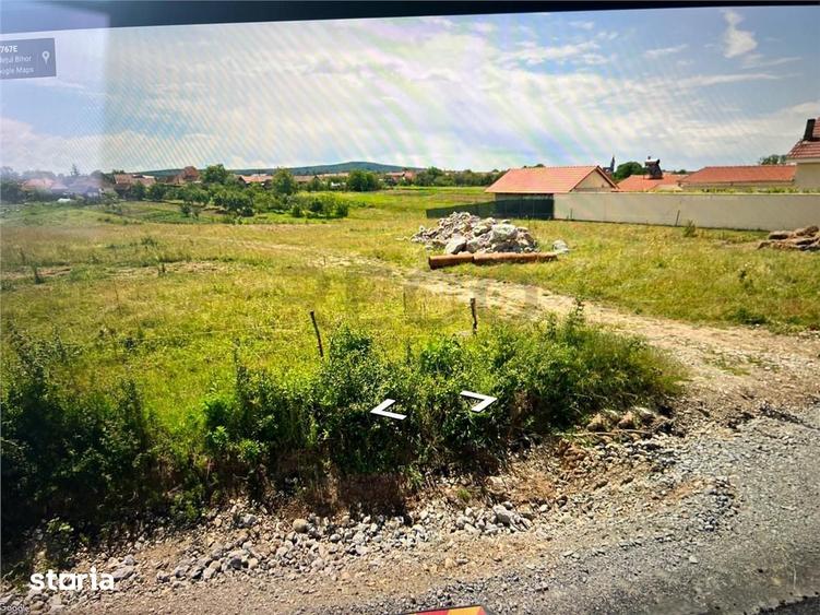 Teren de 1377 mp, în Oșorhei
