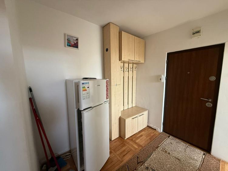 Apartament cu 2 camere semidecomandat în Ultracentral