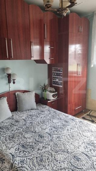 Apartament cu 3 camere decomandat, mobilat în Cloșca