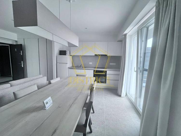 Apartament cu 2 camere decomandat în Complex Studențesc