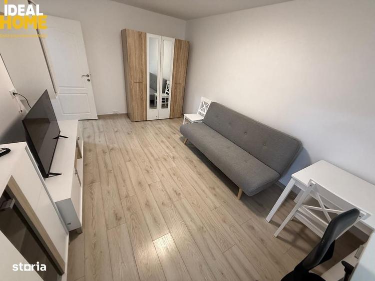 Apartament cu 2 camere decomandat în Podul de Fier