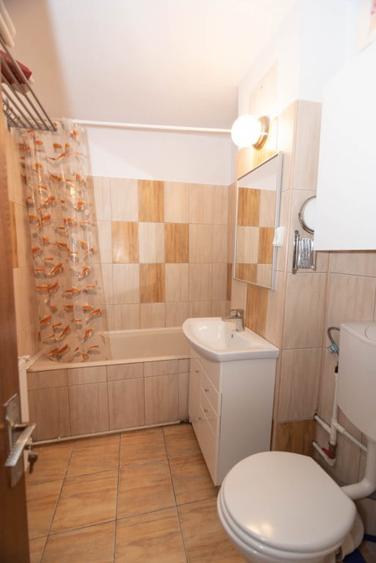 Apartament cu 2 camere decomandat în Popa Șapcă